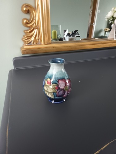 Moorcroft pottery vase african - pottery,