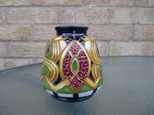 Moorcroft staffordshire gold - moorcroft,