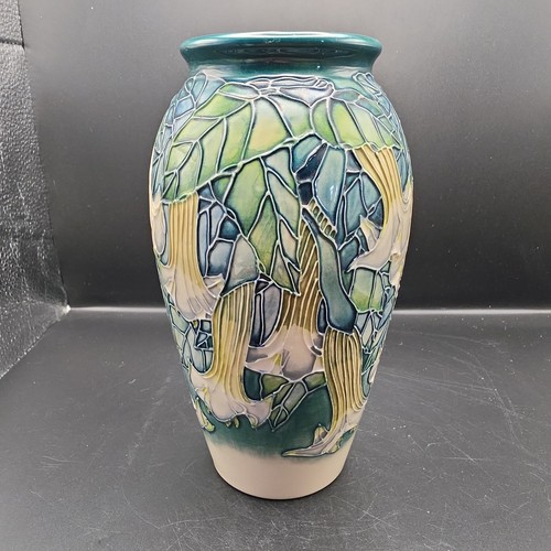 Moorcroft angels trumpet - "angels, trumpet"