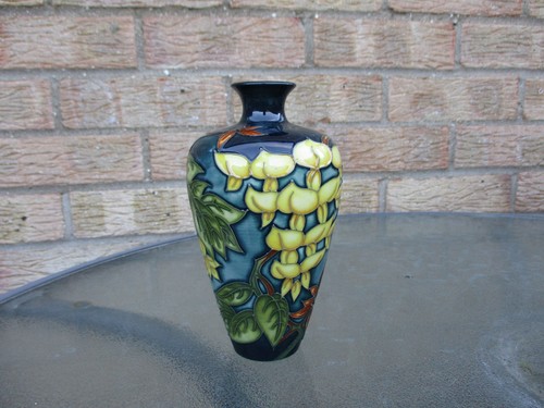 Moorcroft collectors club - moorcroft,