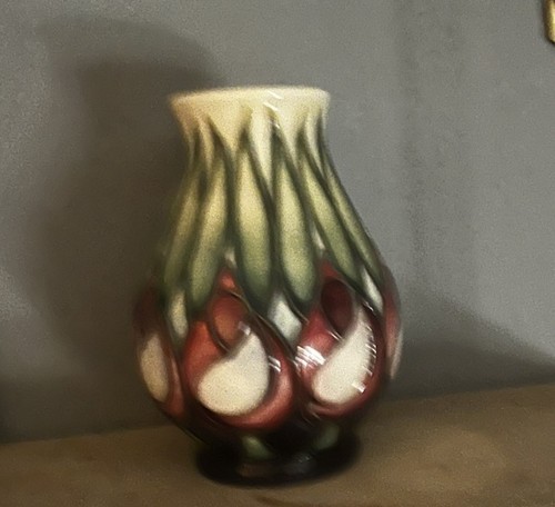 Moorcroft april tulips - moorcroft,