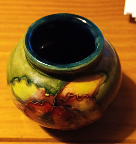Moorcroft hand painted floral - moorcroft,