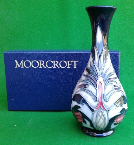 Moorcroft snakeshead vase - moorcroft,