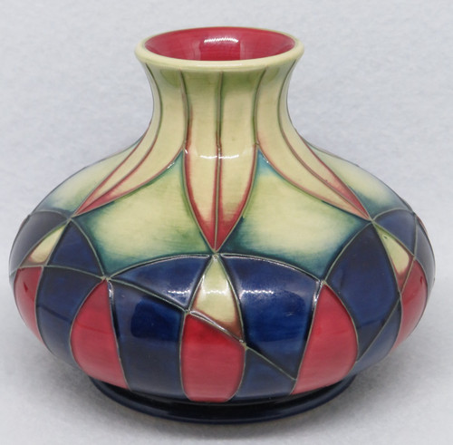 Moorcroft pottery indigo - moorcroft,
