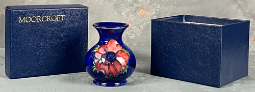 Boxed moorcroft pottery - moorcroft,