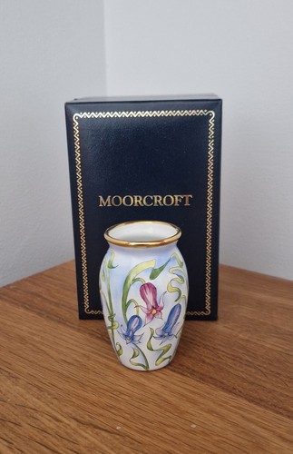 Moorcroft enamel vase silk - , in