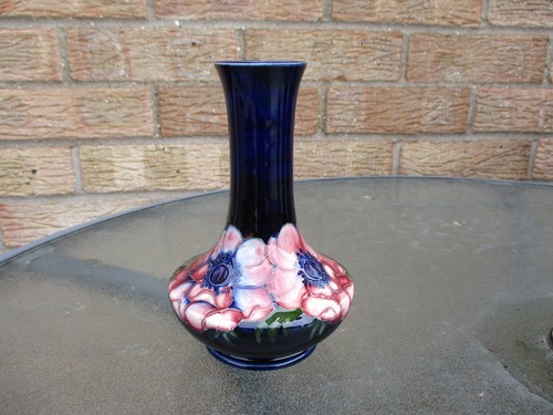 Moorcroft anemone blue - anemone,